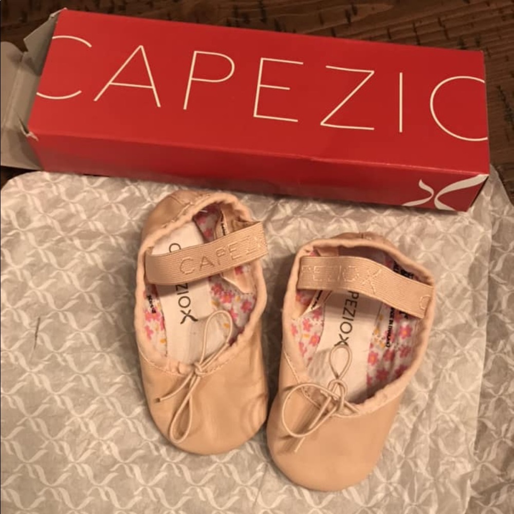 Never worn size 6 ballet shoes